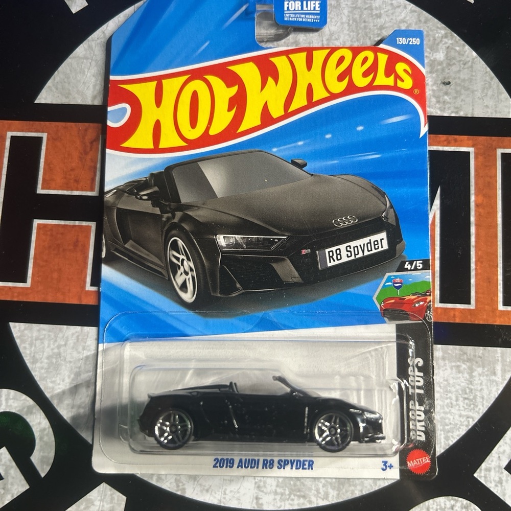 Hot Wheels Black R8 Spyder Toy Car